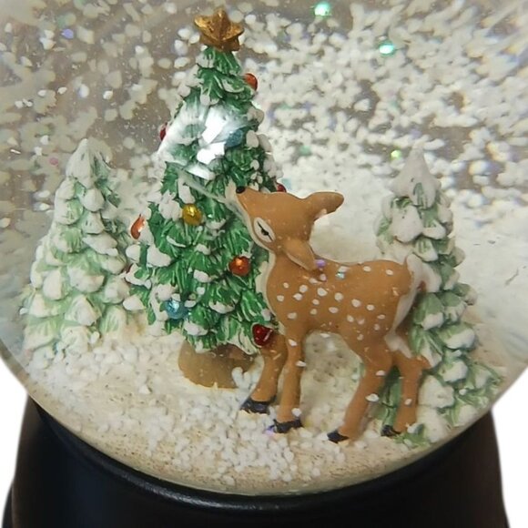 2022 Wondershop By Target Musical Water Globe With Deer & Christmas Tree Scene - Picture 7 of 7